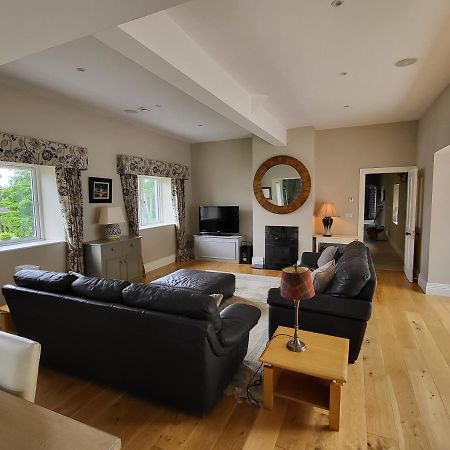 The Coach House Villa Dublin Exterior foto