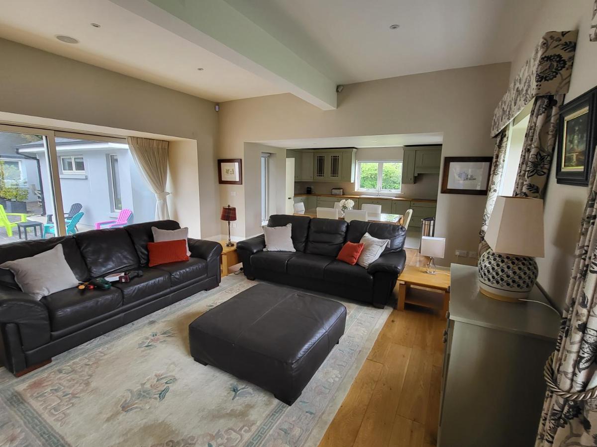 The Coach House Villa Dublin Exterior foto
