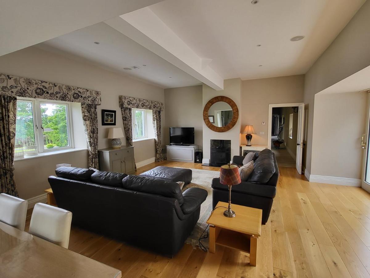 The Coach House Villa Dublin Exterior foto